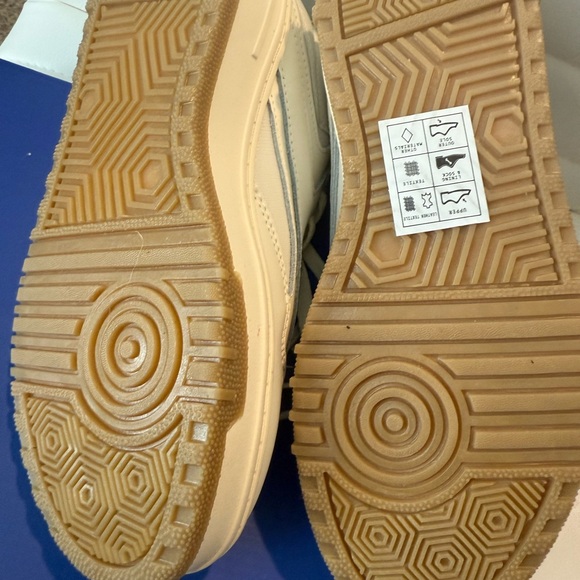 Reebok Classic sneakers size 7 - Picture 6 of 7